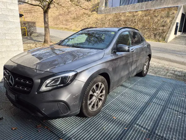 mercedes-benz gla 200 night star