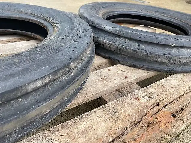 Traktor Reifen 5.50-16 Inklusive Schläuche