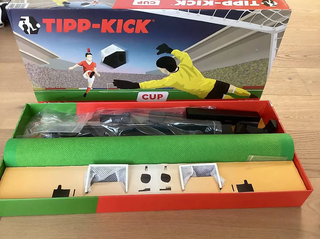 Fussball Tipp-Kick Cup No. 7500 Familienspiel