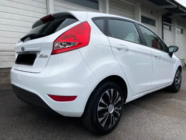 Ford Fiesta 1.25 82ch