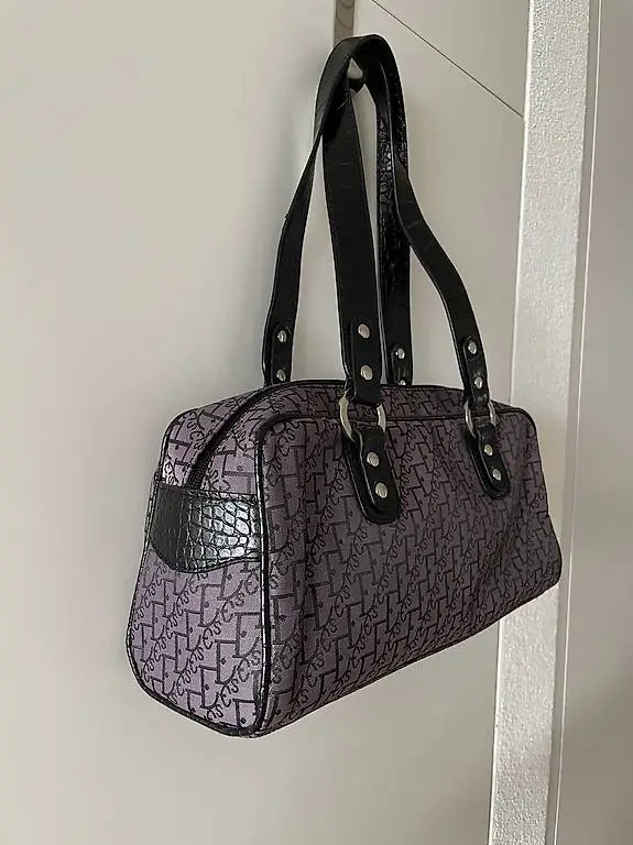Handtasche violett