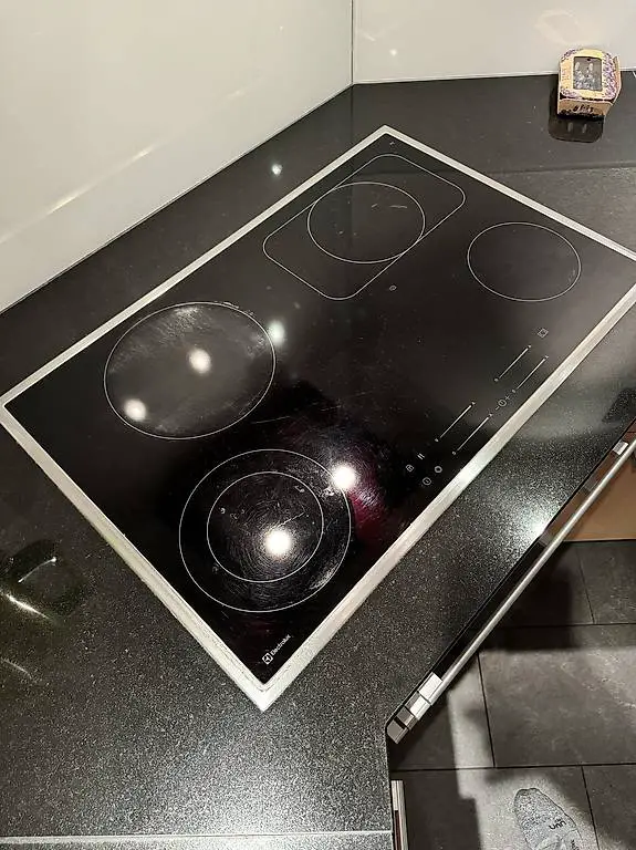 Glaskeramik Kochfeld 80 cm