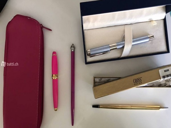 Mehrere Schreibutensilien