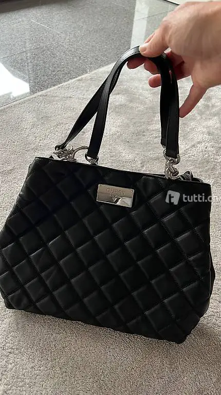 Borsa nera Guess Luxe