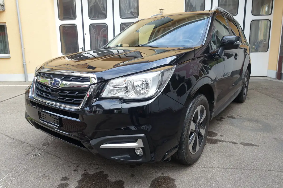 SUBARU Forester 2.0i Swiss Lineartronic