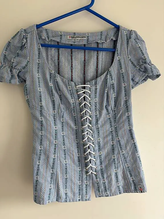 Edelweiss Bluse Grösse 34