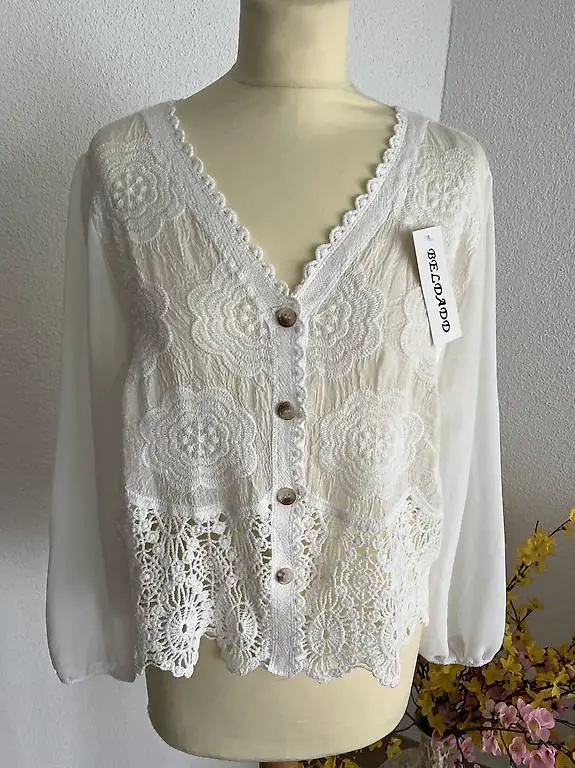 Sommerliche Bluse mit Spitze, Grösse L, NEU
