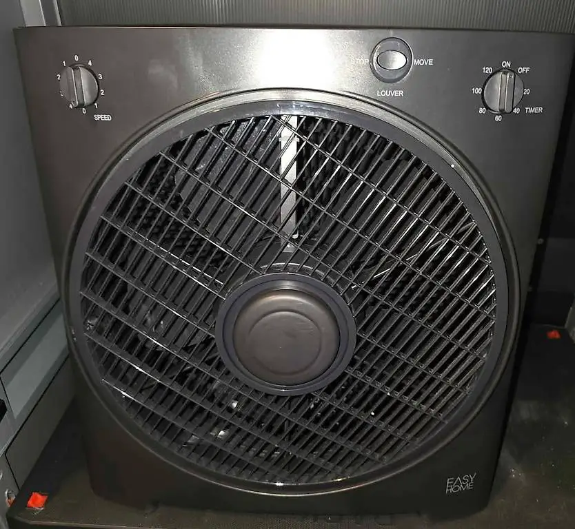 Tischventilator 37,5 x 42,5 x 15 cm