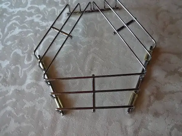 Moderner Chromstahl-Untersetzer