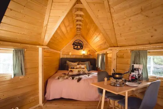 Übernachtung finnische Kota 1 Nacht inkl. Käsefondu