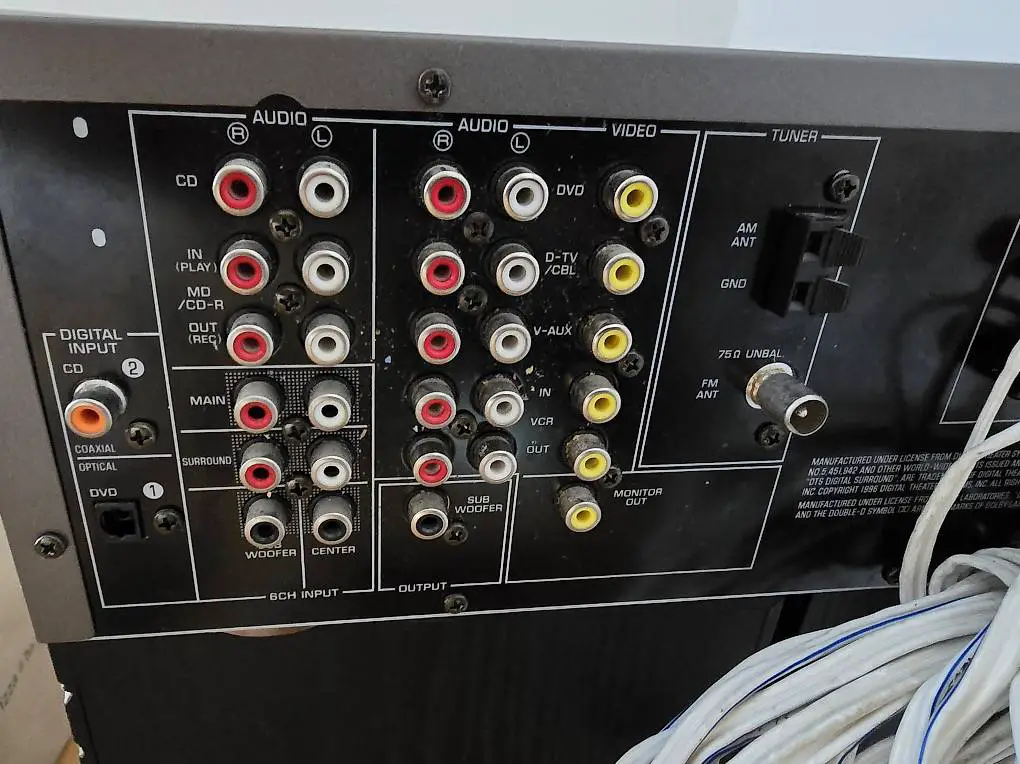 Verstärker endstufe Yamaha mit lautsprechet