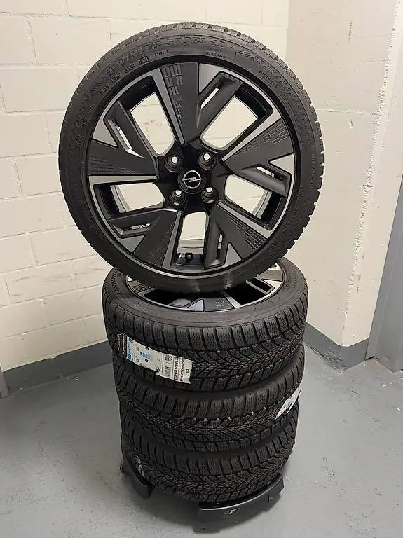 Original Winterräder Opel Corsa F 17 Zoll