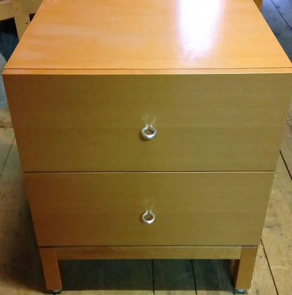 Nachttisch aus Holz mit 2 Schubladen