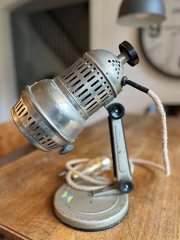 Bürolampe umgebaut, (original Wärmelampe) DDR, 1964