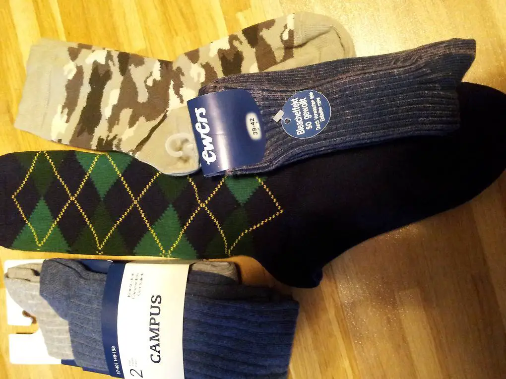 3x Kniestrümpfe, 2x Socken Kind