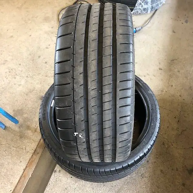 Michelin, Pilot Super Sport 225/35ZR18