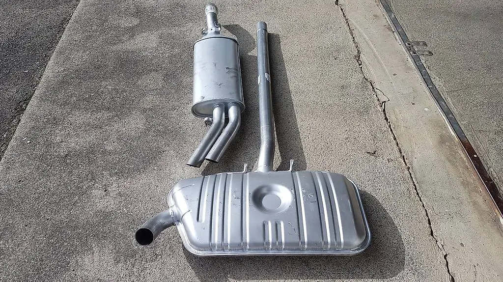 VW Golf / Corrado G60 Auspuffanlage Neu