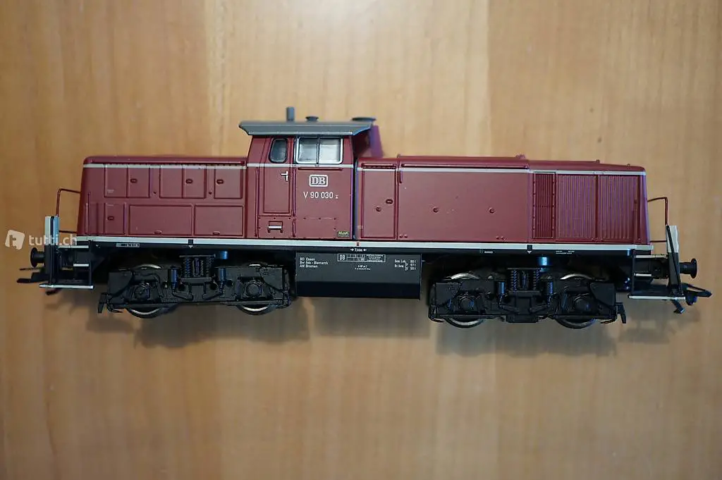 Trix 22212 Diesellok V-90.030