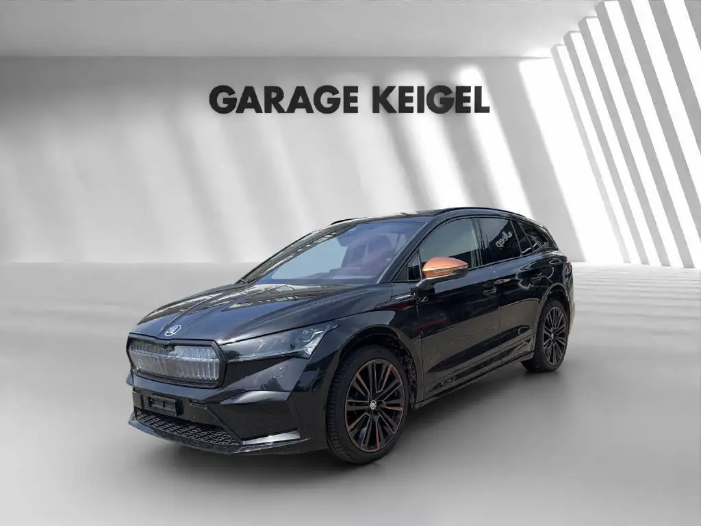 SKODA Enyaq iV 80x Founders Edition