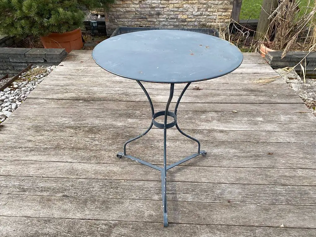 Alter runder Jugendstil Metall Bistrotisch Gartentisch 60