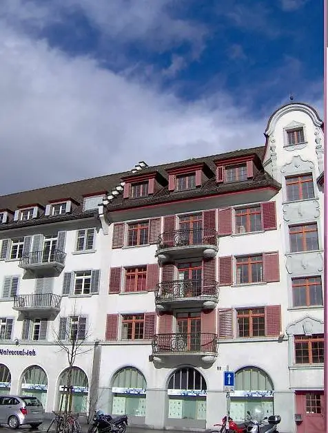 2 Zimmer in 2er WG für eine Person