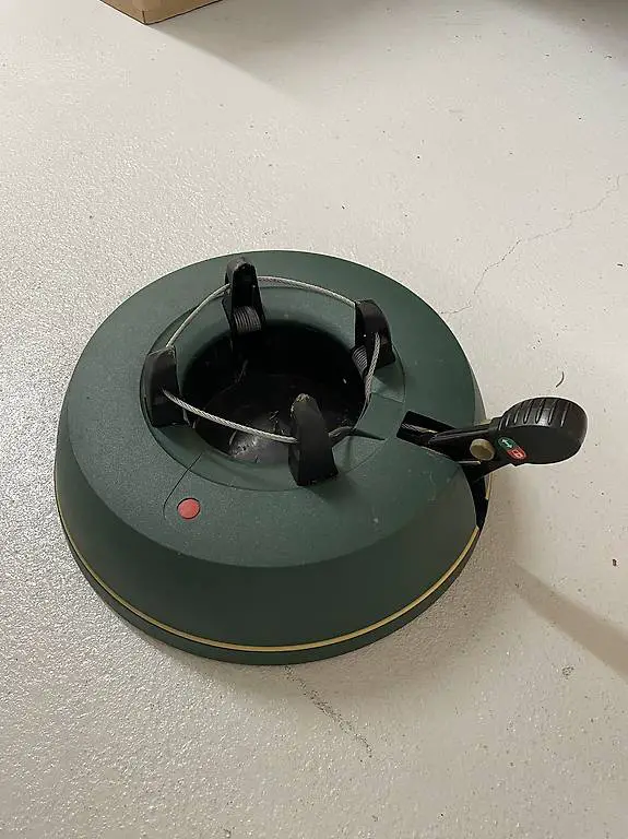 Weihnachtsbaumständer