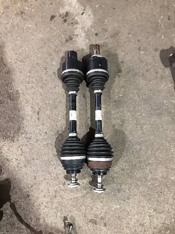 BMW X1 2.0l Diesel 4X4 Antriebwelle Vorne