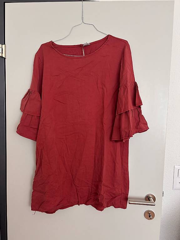 Sommerliches Kleid von Zebra, Gr. L, mit Volant-Aermel