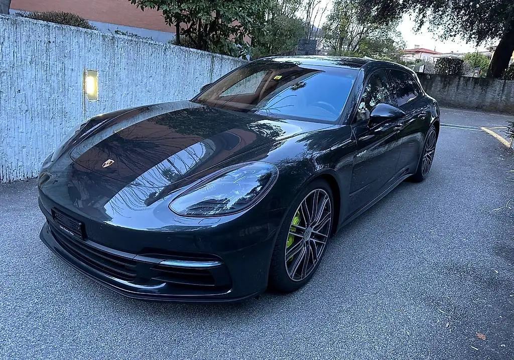 Porsche Panamera 4 Sport Turismo