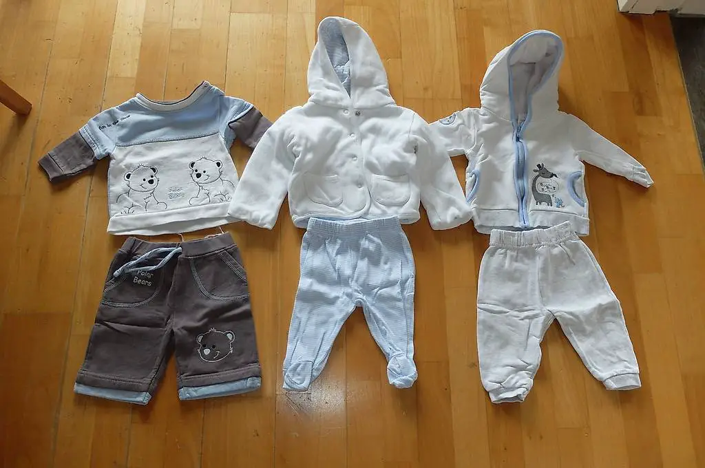 Jungen Kombinationen Gr. 56, 62, 62/68, 68 und 74