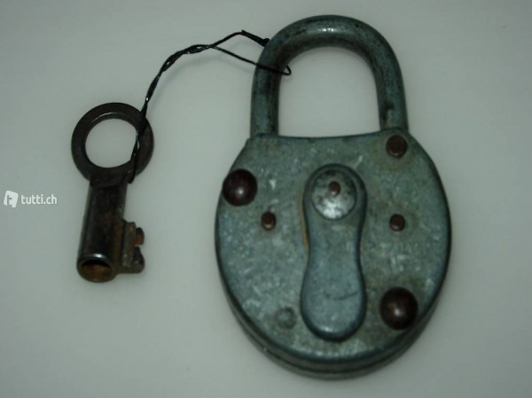  Vorhängeschloss ohne Markierung