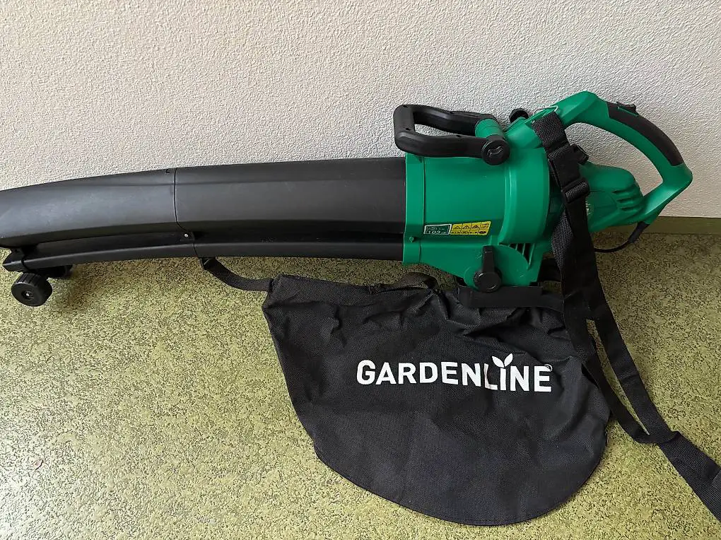 Laubsauger/Laubbläser