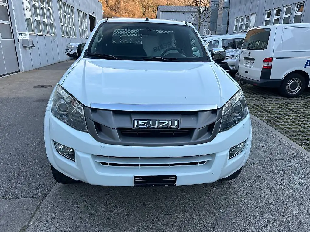 Isuzu D Max 2.5 SlaceCab Solar / 2015 / Collaudo 2025 Mfk