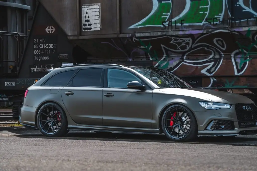 AUDI RS6 Avant 4.0 V8 TFSI quattro T-Tronic