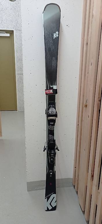 Nur 1x gebrauchte Ski