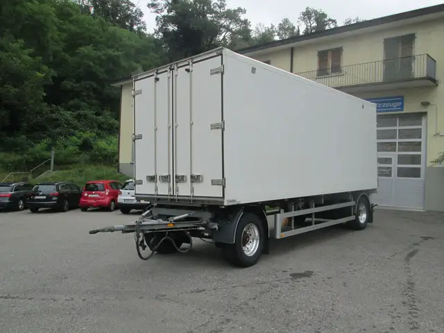 FABAG, AH 18, Kunststoffkoffer isoliert