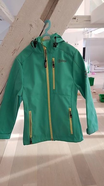 Softshell Jacke neu von Sherpa Grösse 116