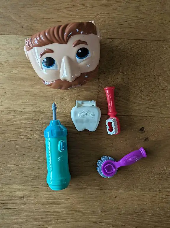 Play-Doh Zahnarzt Dr. Wackelzahn