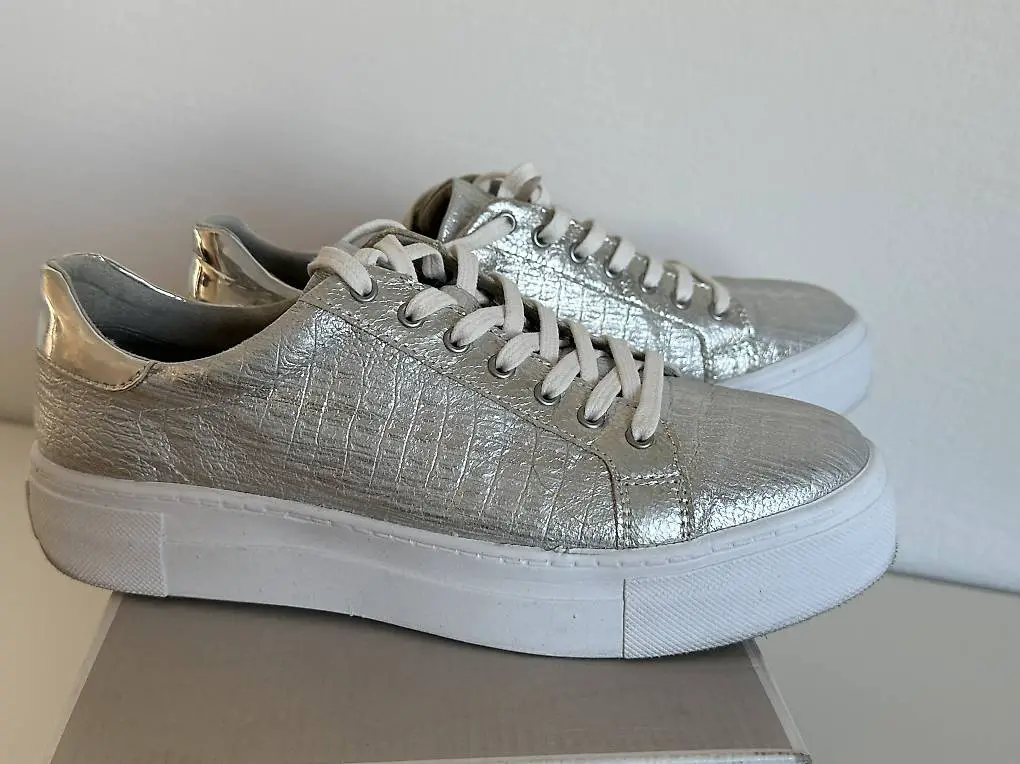 Tamaris Damen Sneaker, Grösse 38, neuwertig