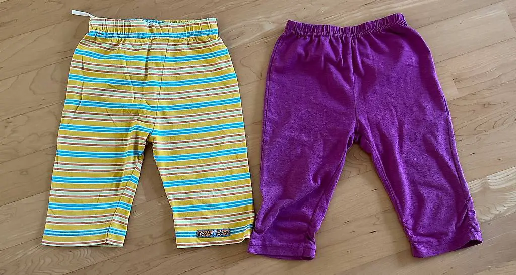 DIV Kurze Hosen Grösse 98 und 122