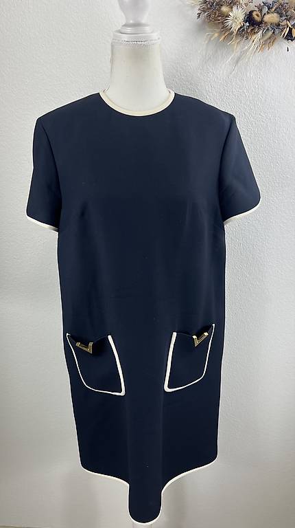 Kleid von Valentino Grösse IT 44