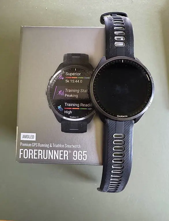 Garmin Forerunner 965 Unisex Smartwatch - Schwarz"Neu