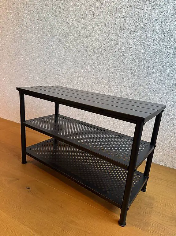 Bank mit Schuhablage, schwarz, 79 x 35 x 52 cm.