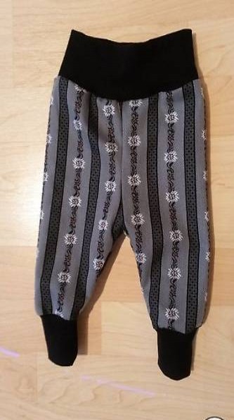 Kuschelhose in Grösse 50/56