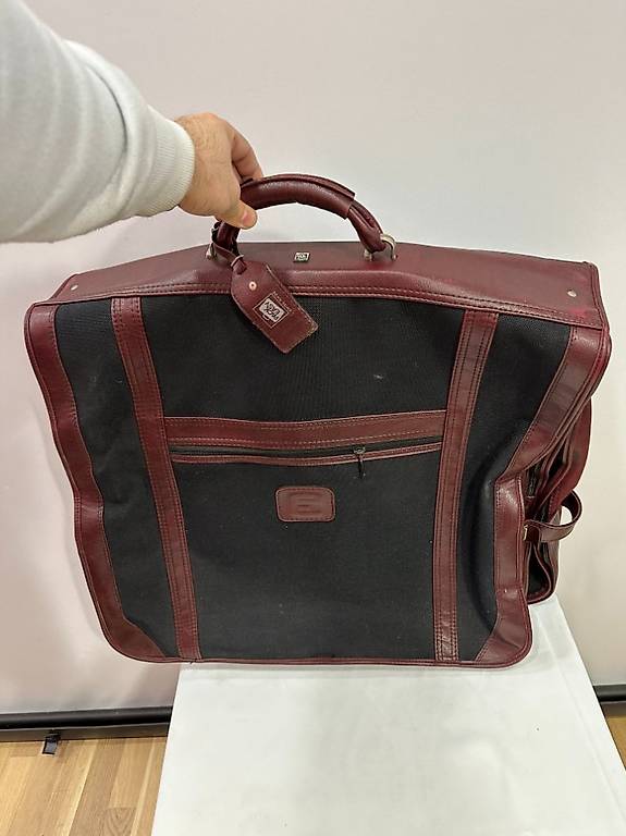 Elegante Vintage Anzugtasche aus Stoff und Leder