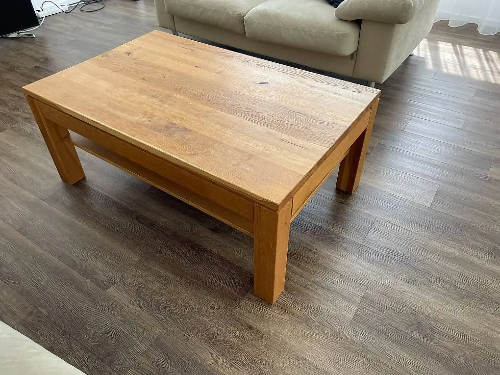 Couchtisch / coffee table / Wohnraum tisch - gratis