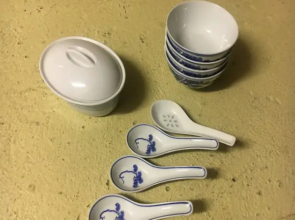 schönes chinesissches Porzelan Suppengeschirr Schale und Ess