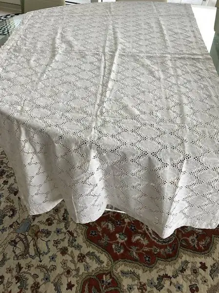 Tischdecke 88 x 150cm SG Stickerei