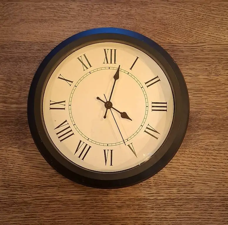 Analog Uhr, römische Ziffern