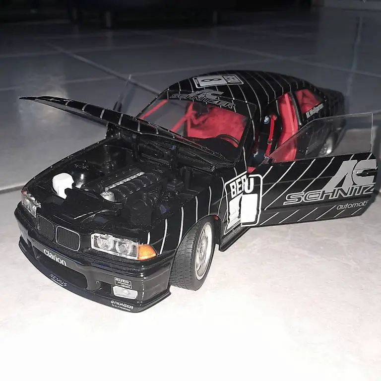 Modellino Bmw m3 e36